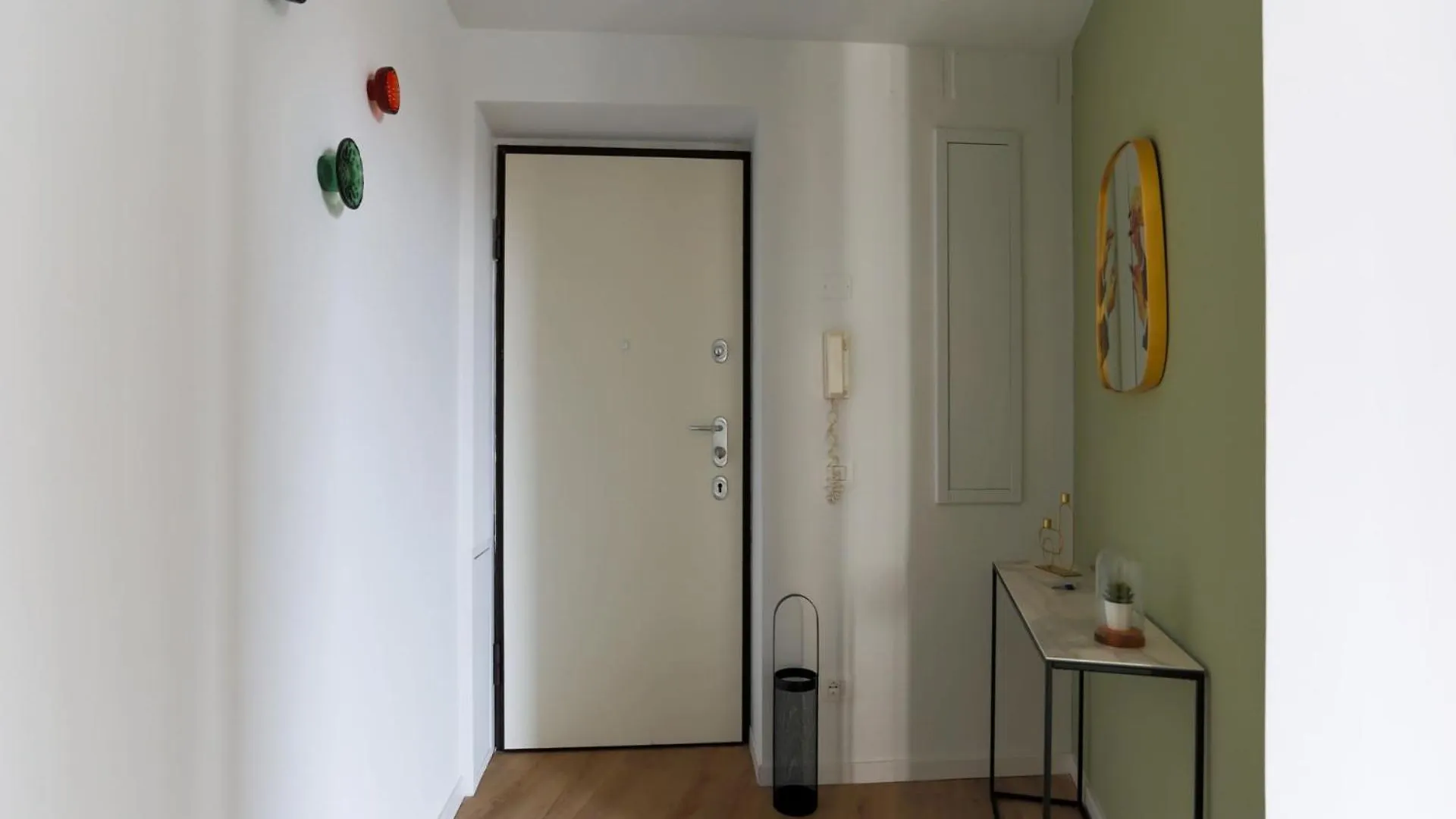 מילאנו The Best Rent - Spacious And Renovated Two-Bedroom Apartment Downtown איטליה