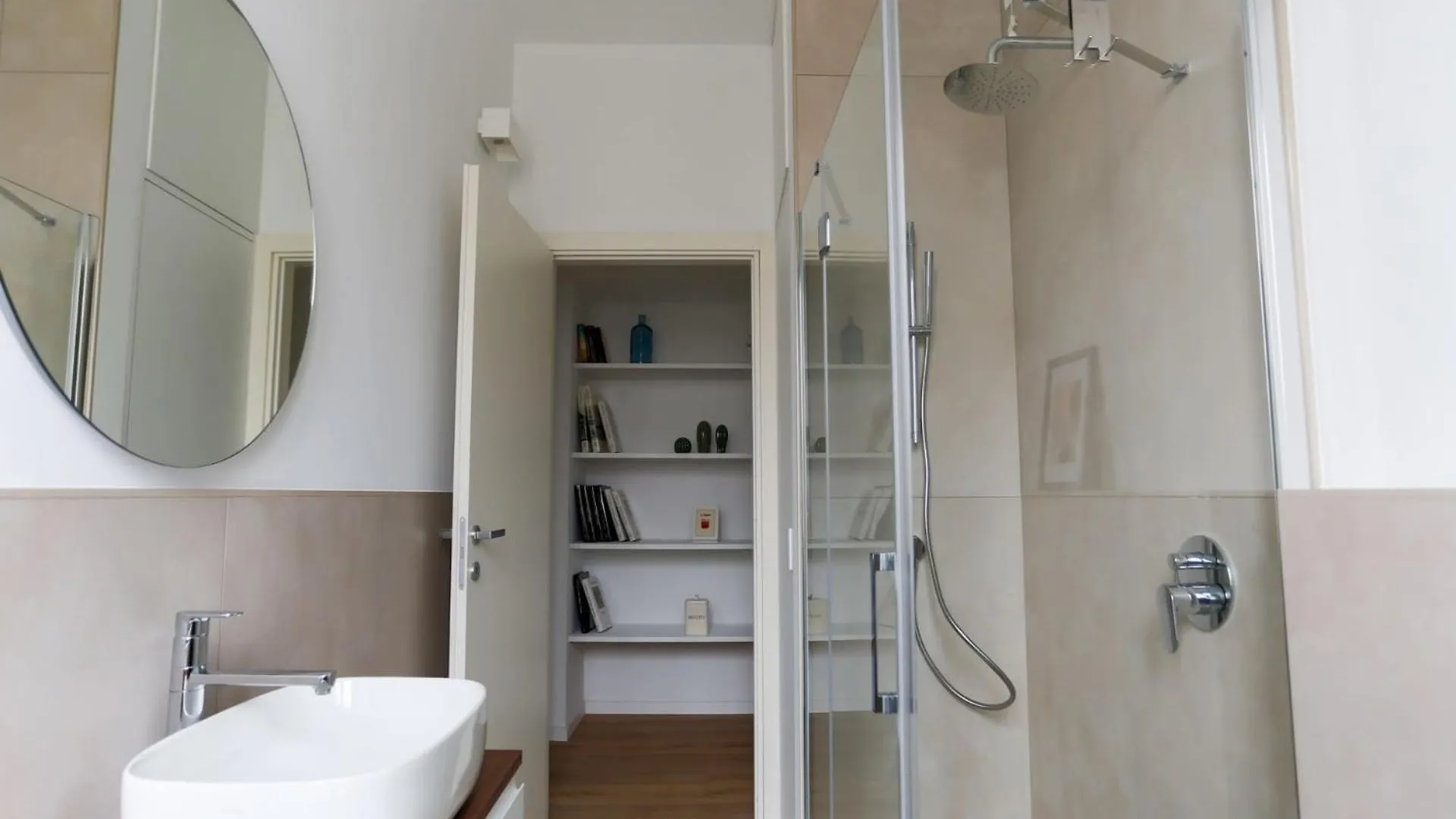 מילאנו The Best Rent - Spacious And Renovated Two-Bedroom Apartment Downtown